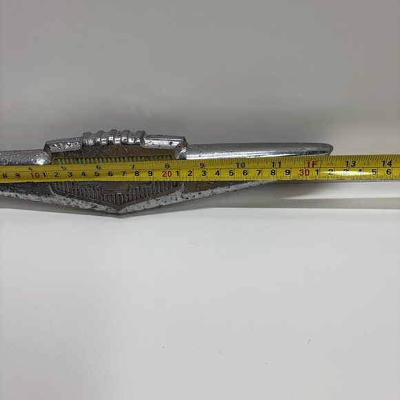 1949 Chevrolet Chevy Original Chrome Hood Emblem Ornament Emblem Logo 3688052 - Picture 4 of 6